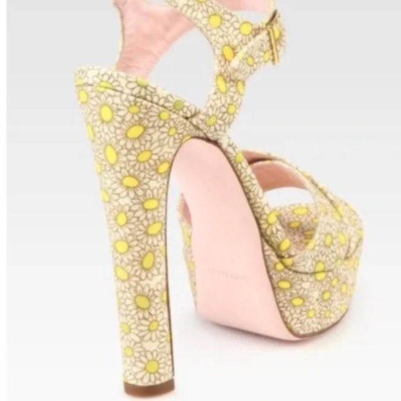 Red VALENTINO Daisy Print Platform Sandals - Picture 7 of 8
